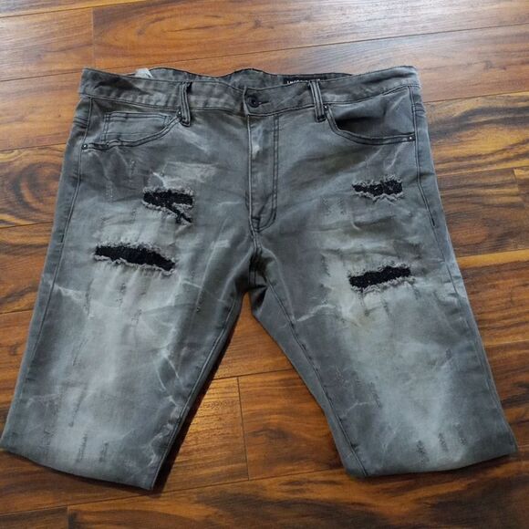 Smoke Rise Jean's   - Picture 3 of 5